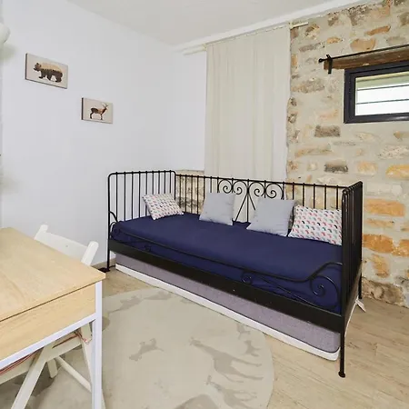 Maison Au Pave Du Roy - Proche Fontainebleau Holiday home